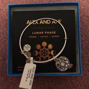NWT Alex and Ani Lunar phase bangle!